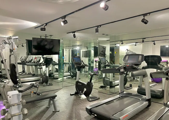 Park Life Masaryk 4* Mexico City
