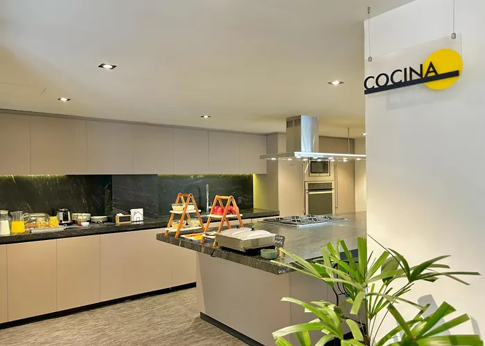 Park Life Masaryk Aparthotel 4*