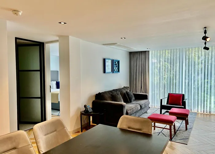 Park Life Masaryk Aparthotel Mexico City